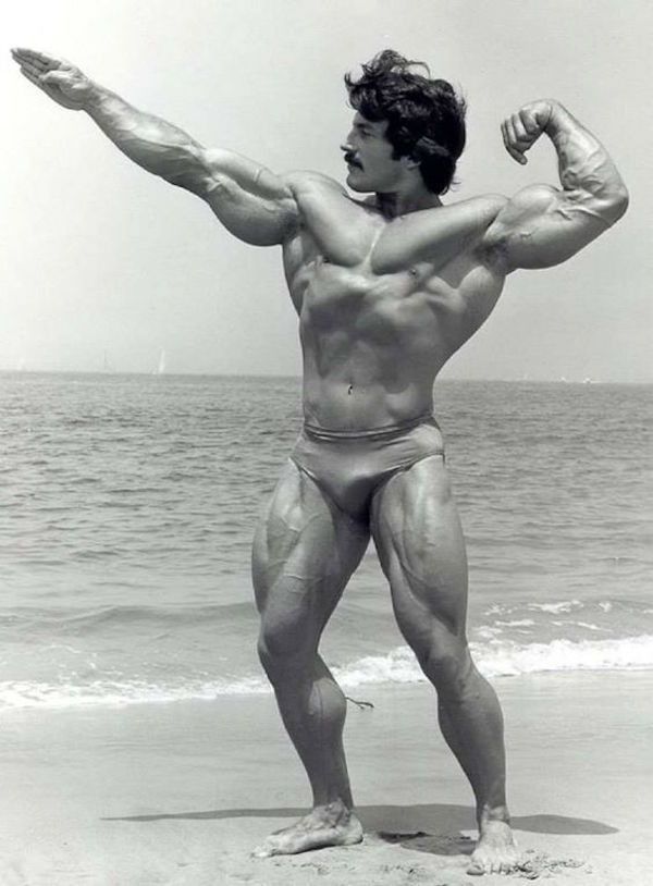 Mike Mentzer performing the Archer Pose